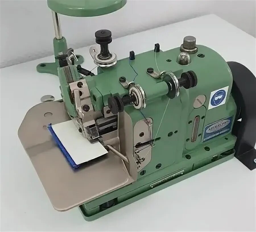 Оверлок для шевронов. Оверлок для обметки шеврона. Оверлок. Оверлок для шевронов. Оверлок края шеврона.