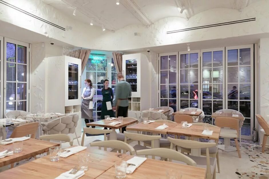 кафе маргарита на патриарших прудах. Grace bistro москва спиридоновка. ресторан маргарита на патриарших прудах москва. ресторан grace москва спиридоновка. грейс ресторан спиридоновка.