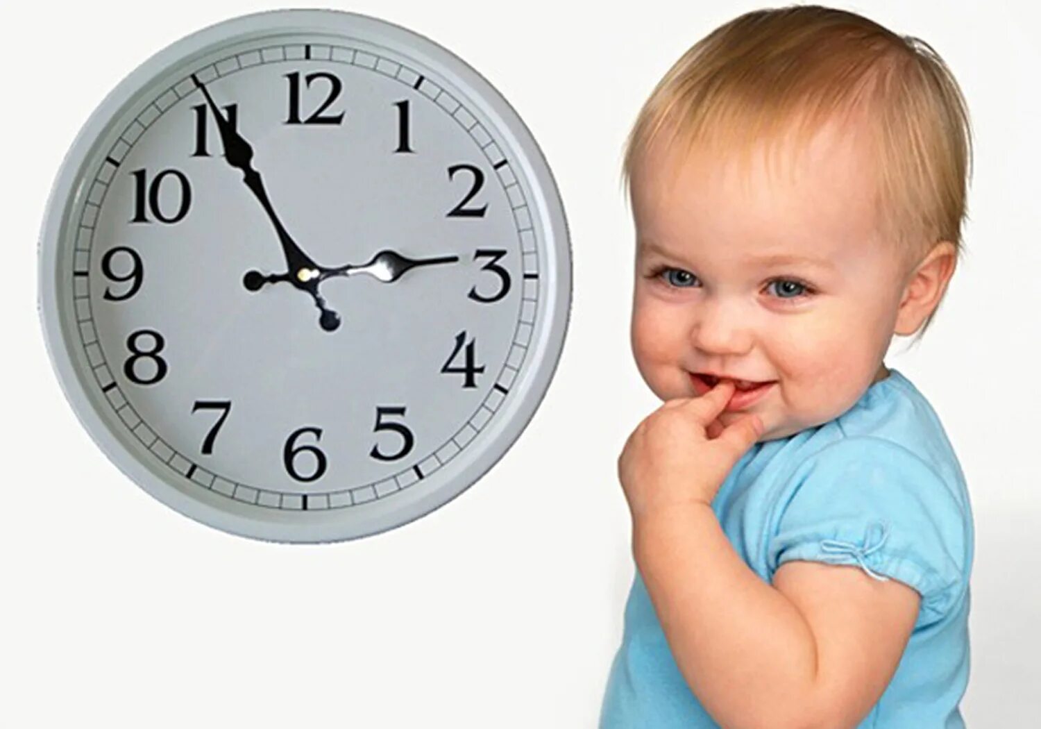 Время дети жизнь. Ребенок с часами. Часы для детей. Дети времени. Режим ребенка.