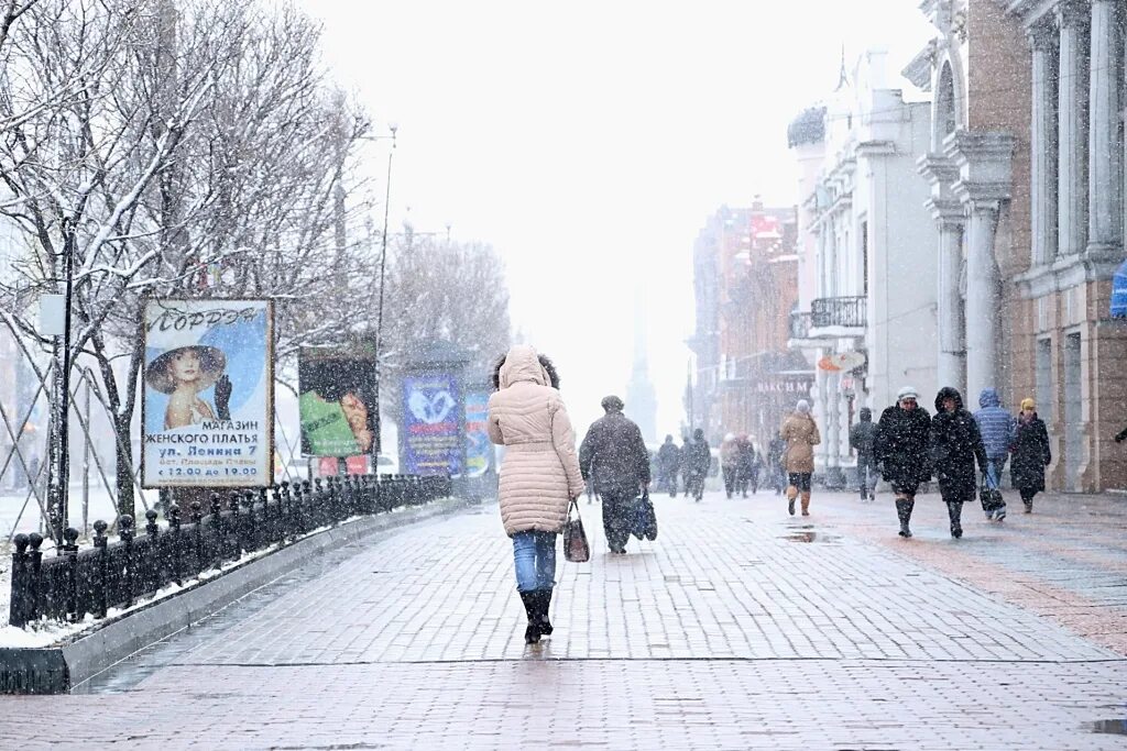 Хабаровске выпал снег. Метель в Хабаровске. Снегопад в Хабаровске. Вьюга Хабаровск. Первый снег в Хабаровске.