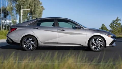 Hyundai elantra 2024 отзывы