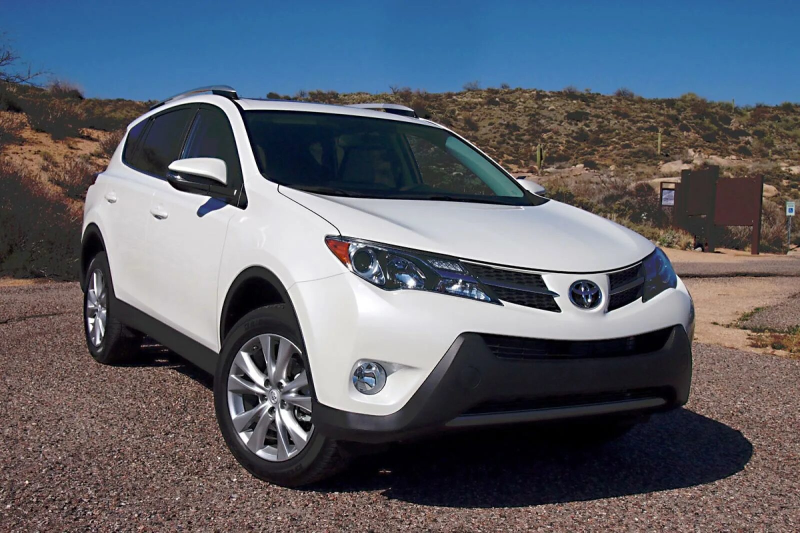 Рав 4 сколько лошадей. Машина toyota rav4. тойота кроссовер rav4. тойота рав 4 2013. toyota rav 4 тойота рав-4.