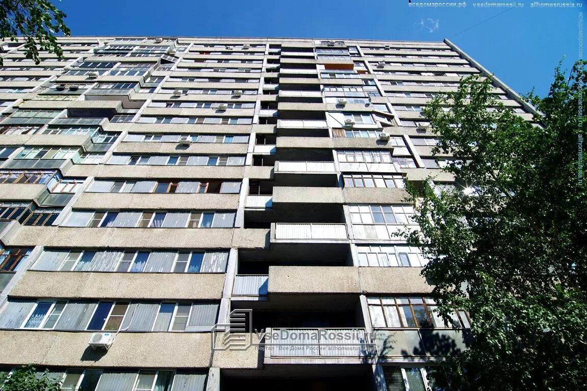 Дом занимается 1 5. Шестнадцатиэтажный дом. шестнадцатиэтажный панельный дом с 1 подъездом екатеринбург. шестнадцатиэтажный дом в новочебоксарске. квартал шестнадцатиэтажных домов в перово.