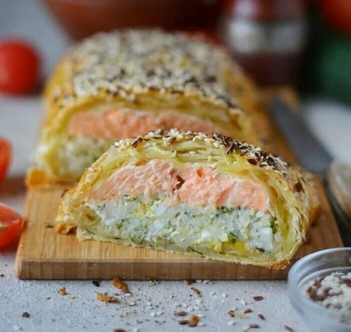 самарский луково-рыбный пирог. рыба с рисом в тесте. дрожжевой пирог с рыбой. рыбный пирог черинянь. рыба с рисом в тесте.