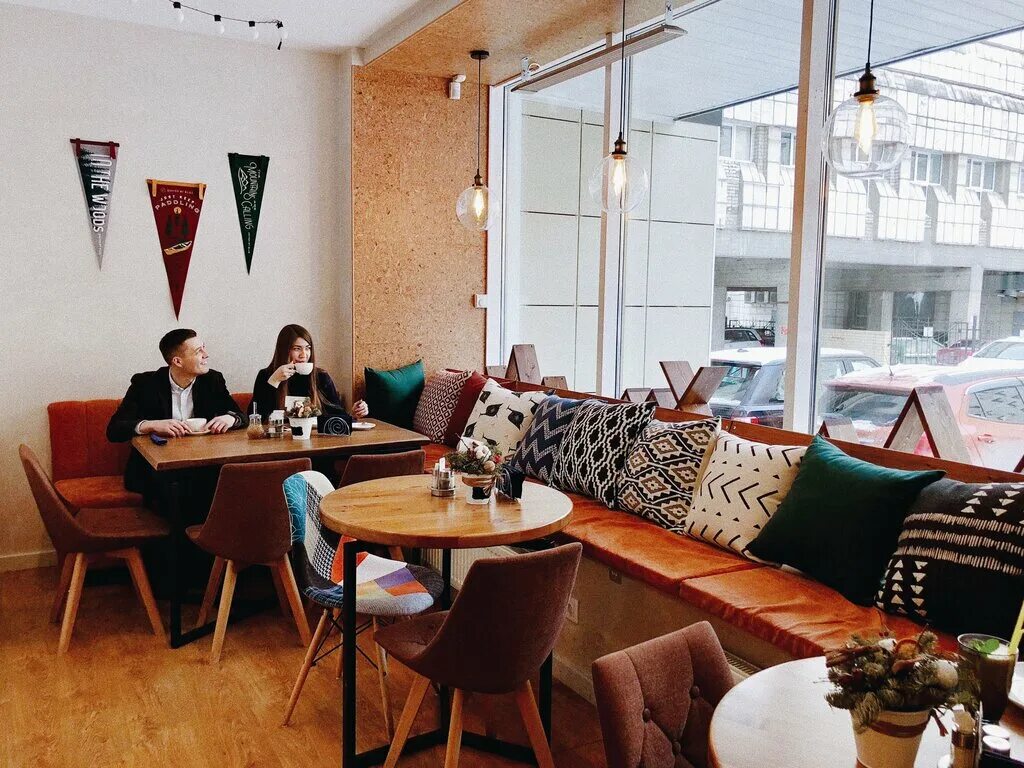 кафе пермь. рестораны на ленина пермь. ресторан бар облака. кредо пермь ресторан ленина 102. ретро кафе пермь.