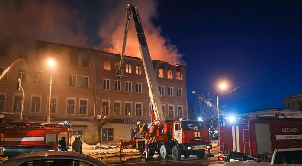 Пожар Орехово-Зуево Ленина 34. Пожар в Орехово Зуево 2022. Орехово-Зуево сгоревшей дом на Ленина. Пожар в Орехово Зуево сейчас. Горят три дома в москве