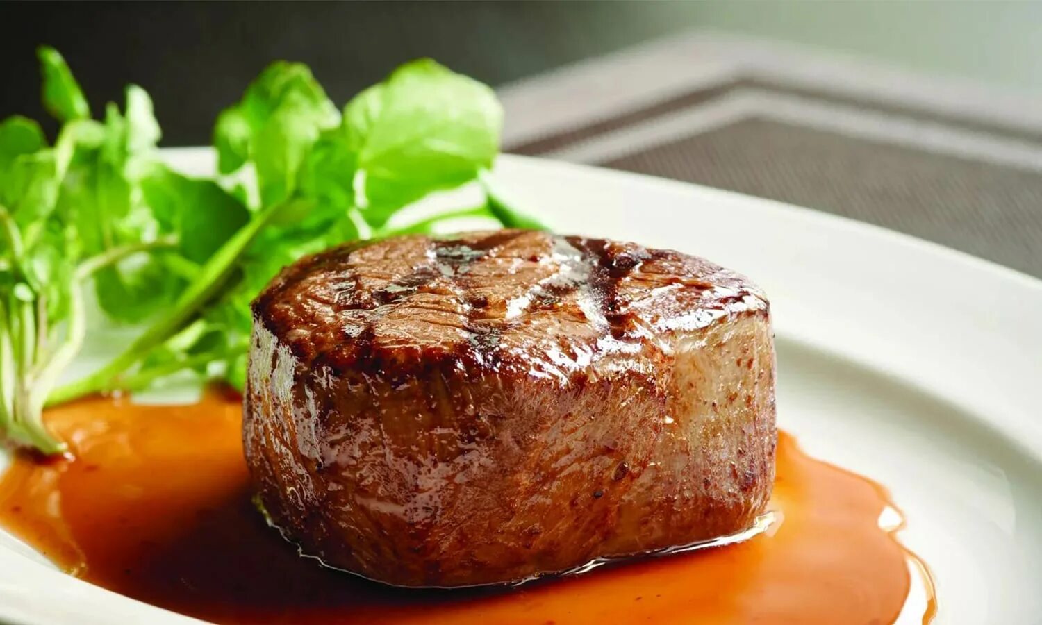 Филе миньон что это такое. Филе миньонfilet mignon. филе миньон медиум. steak филе-миньон. стейк filet mignon.