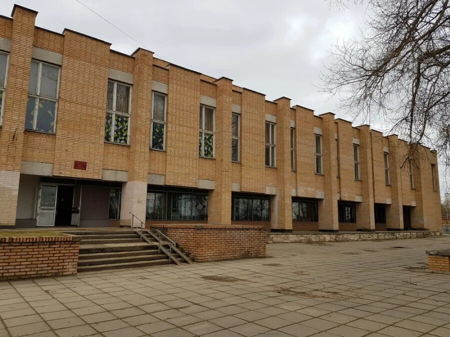 Московский московская ул 14а отзывы. Кинотеатр московский вязьма. дворец культуры на московской вязьме. вязьма улица московская. кинотеатр победа вязьма.