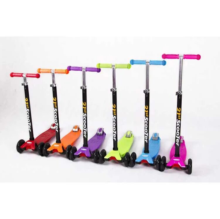 Магазин детских самокатов. Магазин детских самокатов. Самокат tech team tt lambo. Самокат детский мир. Стойка витрина для самокатов.