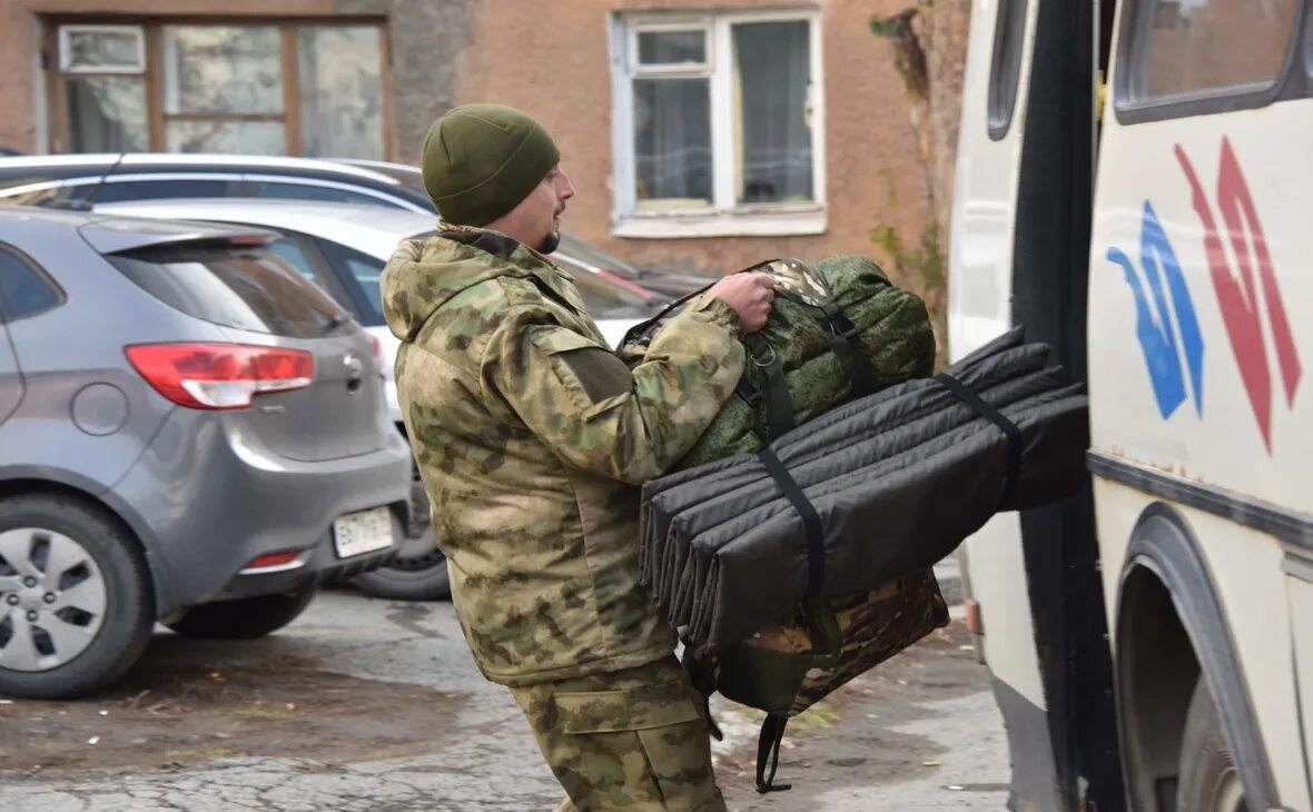 Мобилизация многодетных отцов новости сегодня. Мобилизация в Карелии. Многодетные мобилизация. Мобилизованные офицеры. Возвращение многодетных мобилизованных.