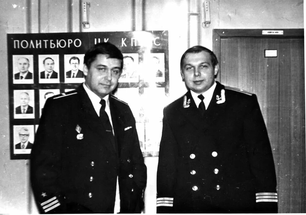 фёдор добронравов в молодости вдв. вицко александр николаевич. кто служил в доме. кто служил в доме. тимур батрутдинов служба в армии.