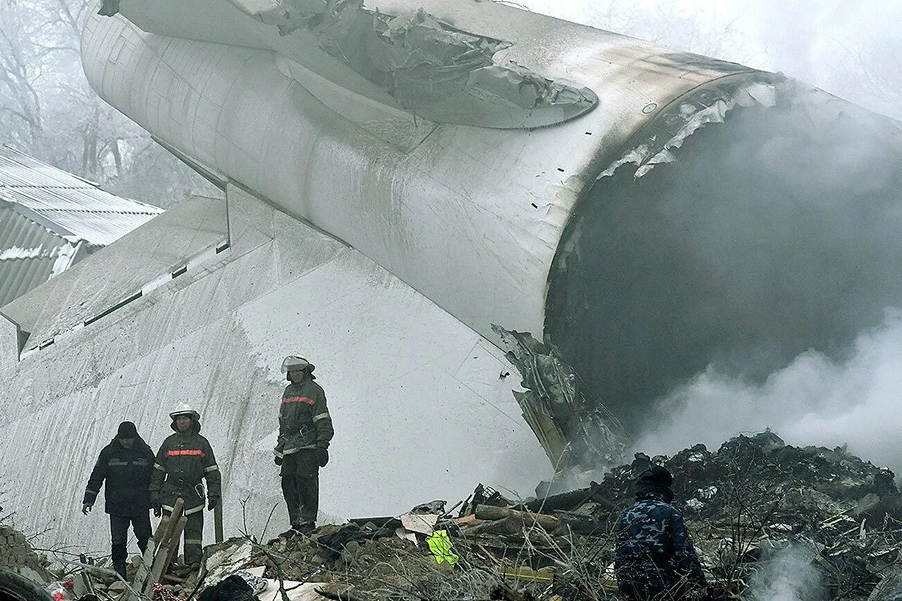 Крушение больших. Крушение Боинг 747 в Киргизии.