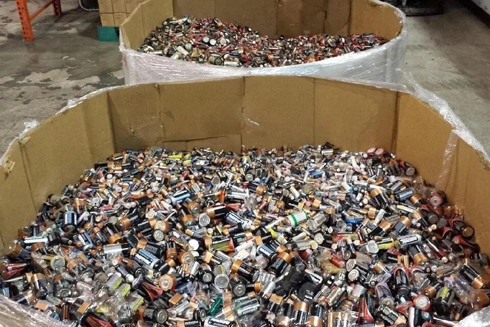 Наибольшую угрозу представляют отходы