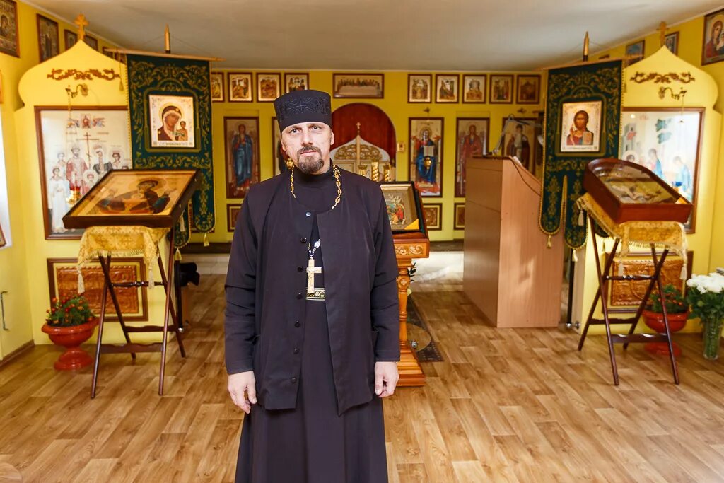 настоятель фильм. храм сергия радонежского кинешма. отзыв настоятеля храма. иерей владислав матвеев. настоятель храма воскресения христова в москве челышкин роман.