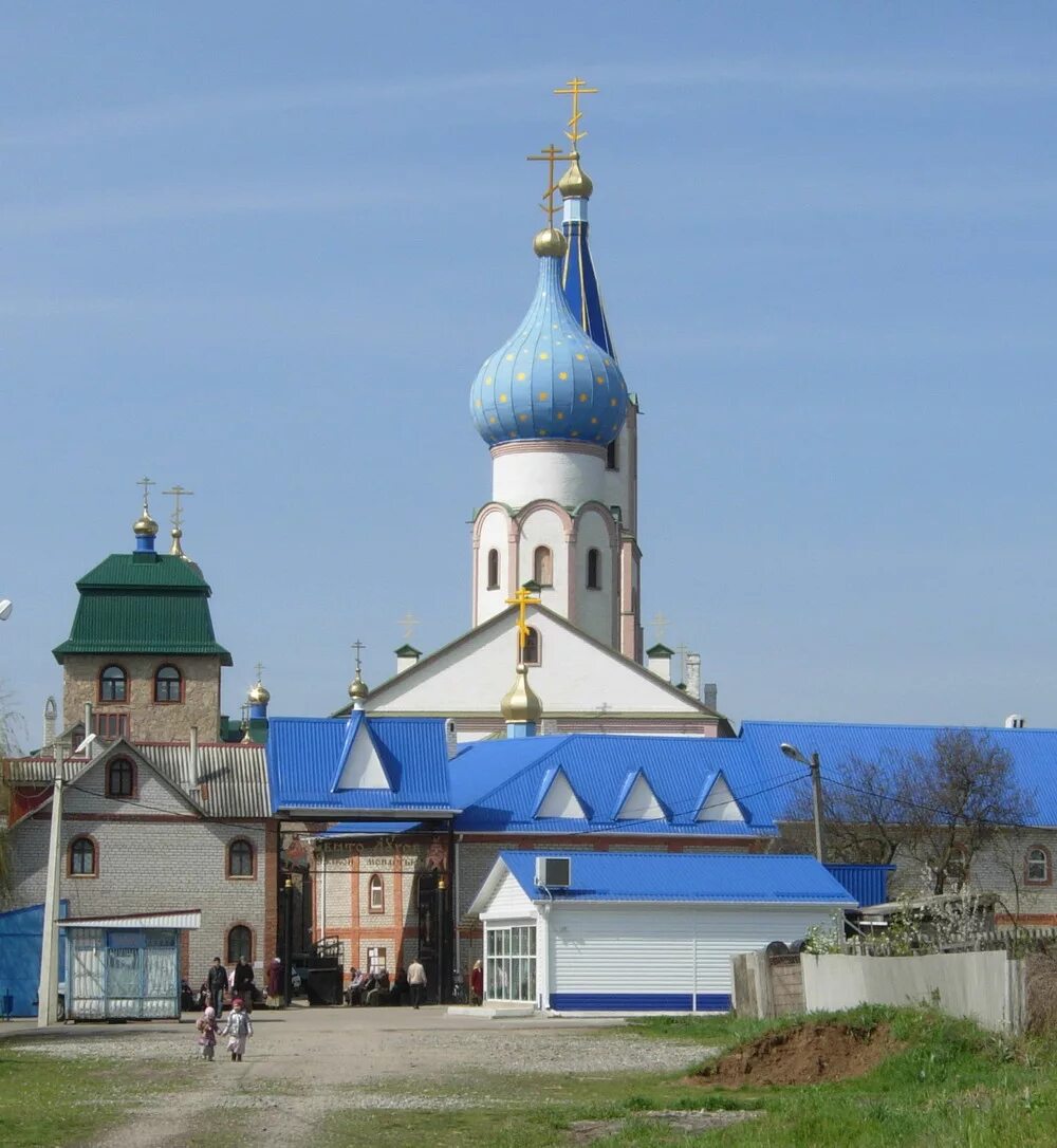 Дома тимашевский район краснодарского края. Тимашевский Свято-духов мужской монастырь. Свято духов монастырь г Тимашевск. Свято духов мужской монастырь г.Тимашевск Краснодарский край. Тимашевск монастырь Святого духа.