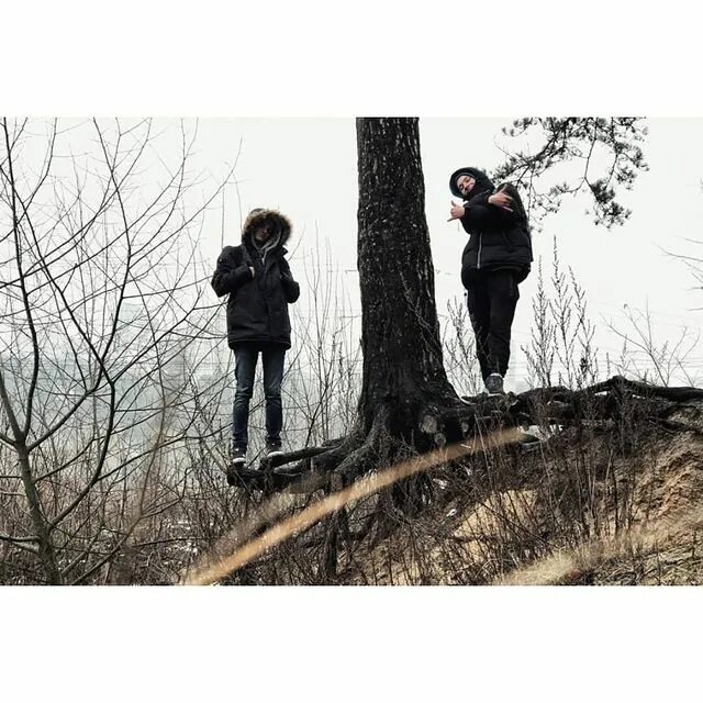 советский солдат первой мировой. бабулька на лыжах. мама тащит ребенка. дядя степа диафильм. человек с рюкзаком.