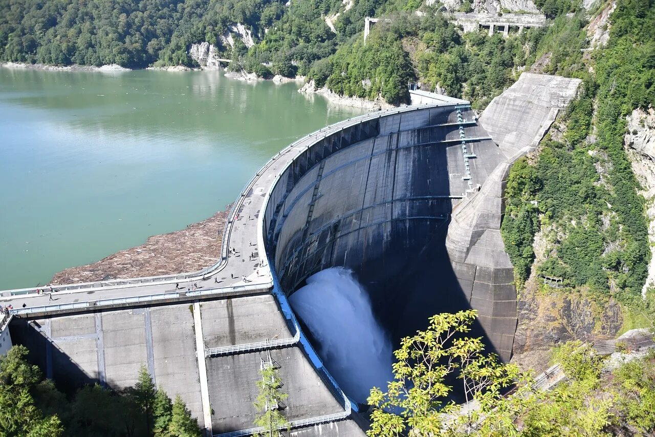 Водохранилища европы. Плотина Кельнбрейн. Плотина Куробэ. Плотина кёльнбрейн Австрия. Плотина Саури, Япония.