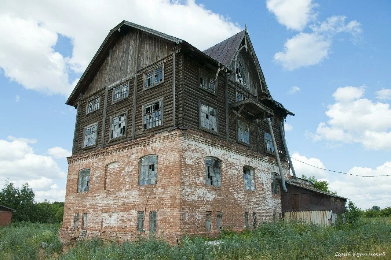 Старая мельница старый оскол. Деревня Старая мельница Ленинградской области. Деревня мельница Вологодская область. Мельницы в Ленинградской области. Старая мельница Назия.