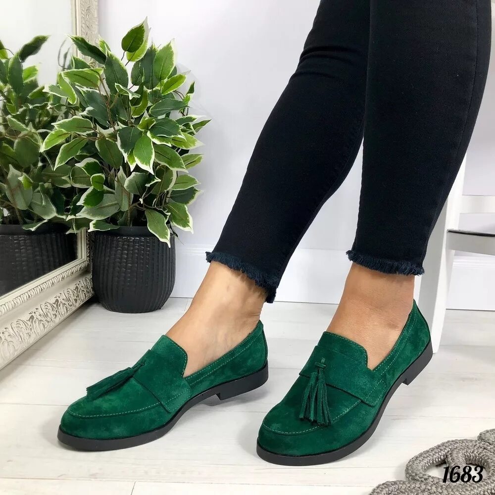 Лоферы респект замшевые зеленые. Blanca Bella замшевые ботинки зеленые. Mascotte зеленые замшевые слипоны. Зеленые лоферы женские. Зеленые замшевые женские