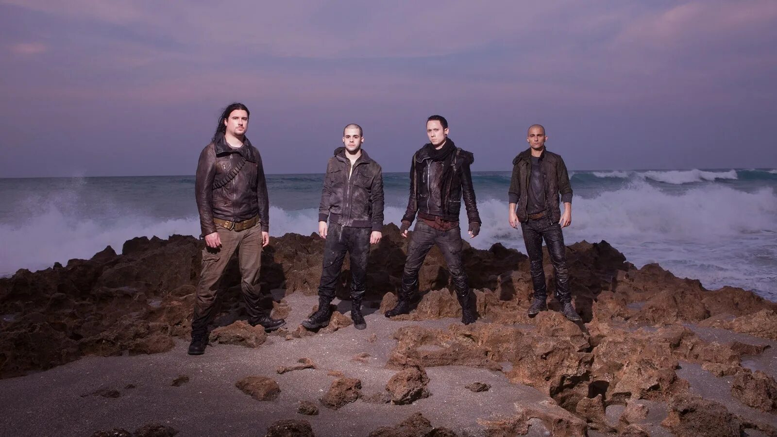 Группа Trivium. Trivium 2011. City in the Sea группа. Trivium обои. Слушать песню небо вода