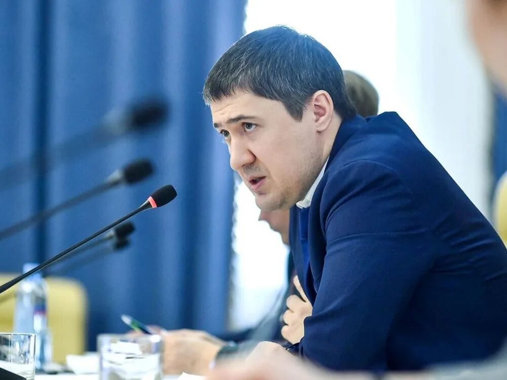 губернатор пермского края 2021. сайт махонина губернатора пермского края. губернатор пермского края 2020 дмитрий махонин. дмитрий николаевич махонин. губернатор прикамья дмитрий махонин.