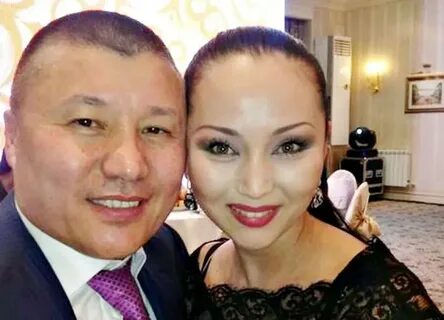 Қарт сыған әйелдерімен порно