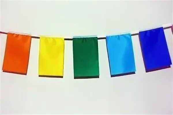 Цветные флажки для детского сада. Цветные флажки на веревочке. Красивые флажки на ниточке. Флажки прямоугольные. Рисование разноцветные платочки сушатся во второй младшей
