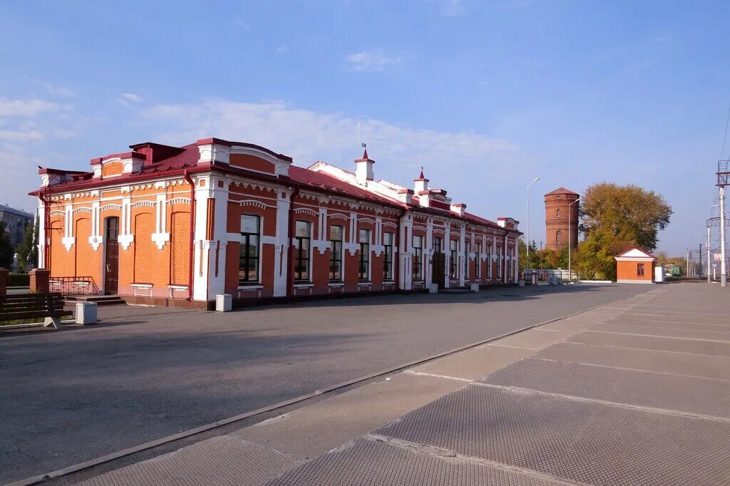 ялуторовск жд вокзал. город ялуторовск тюменской области население. ялуторовск тюменской области. сквер в ялуторовске. ялуторовск без.