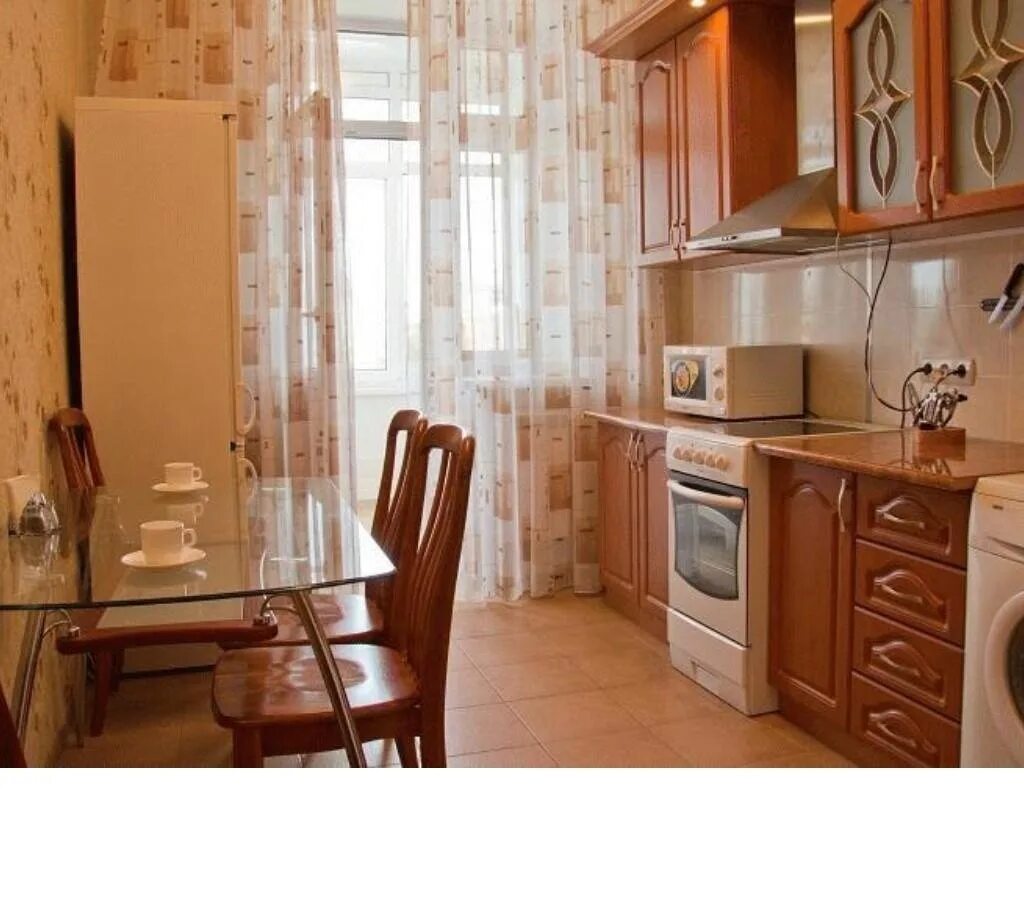 Кухня комнату вторичка. Кухня в Советской квартире. Кухня комната обычная. Квартира с ремонтом и мебелью.