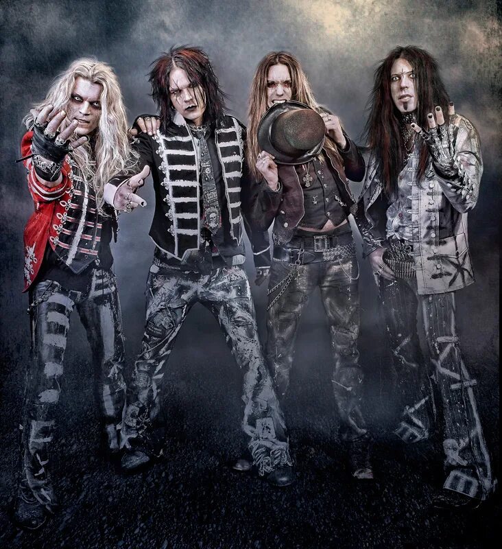 Что такое хард рок. Fatal smile band. хард-рок и хеви метал. рок и хард рок группы. хард металл рок группа.