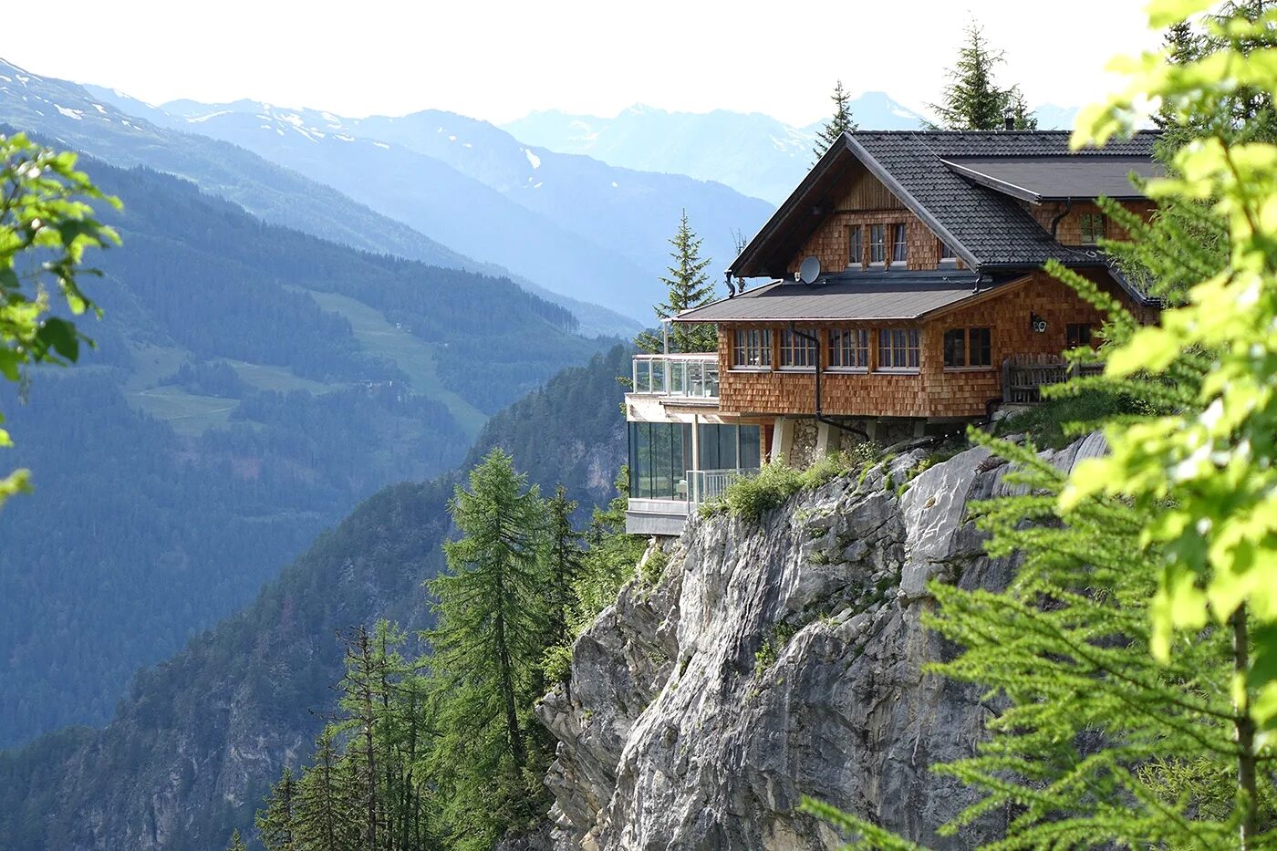 Дом дача в горах. Dolomitenhütte Osttirol, Австрия. Доломитовые Альпы Австрия Шале. Dolomitenhütte отель Австрия. Вилла в Швейцарии в Альпах.
