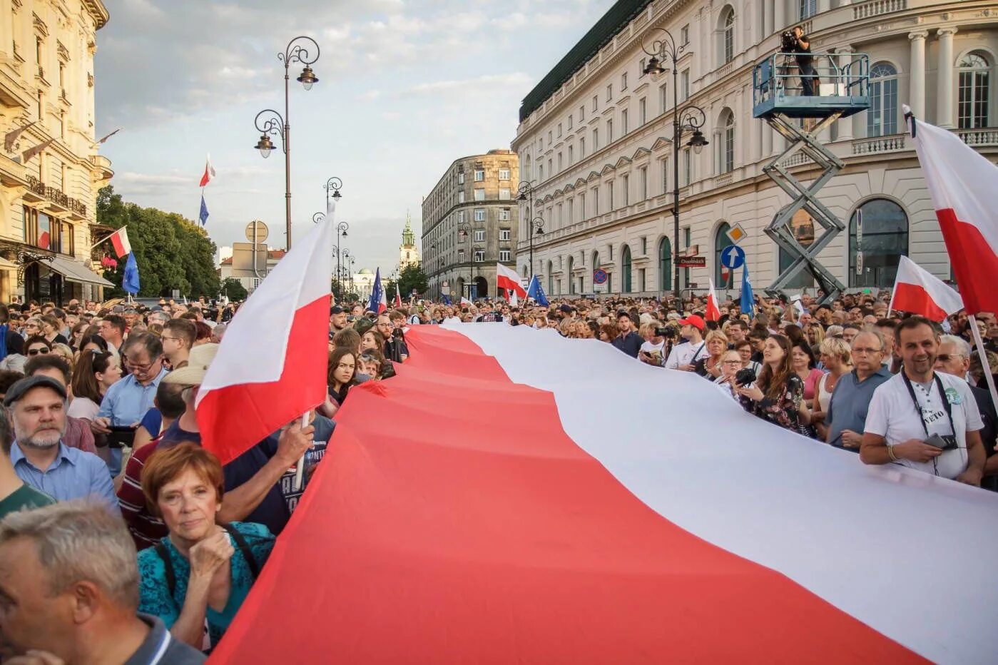 Реформы в Польше. Митинг в Польше. Преобразование Польше. Русофильство в Польше. Митинги в польше