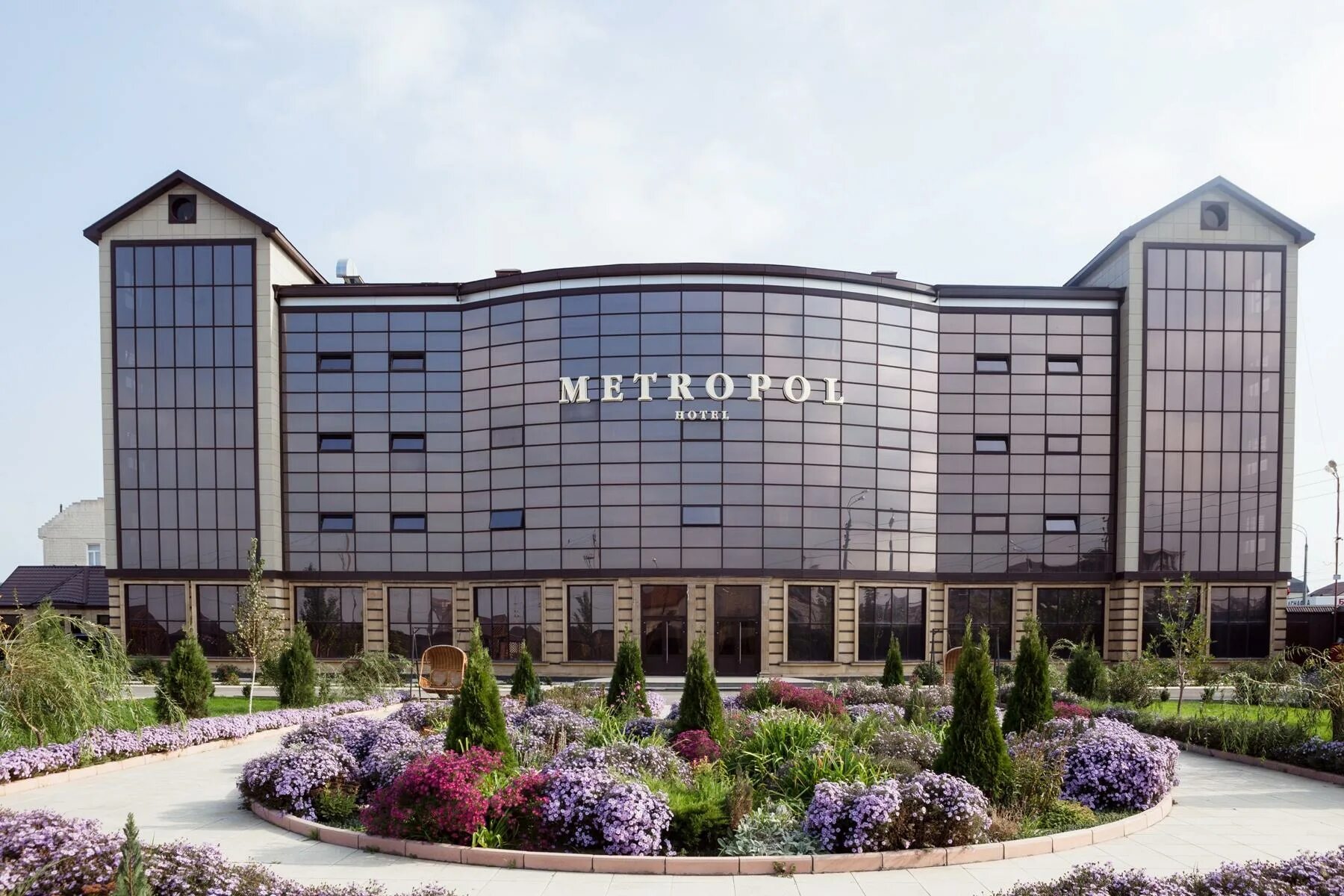Отель Северная, Махачкала, цены от 1800 руб. 101Hotels.com
