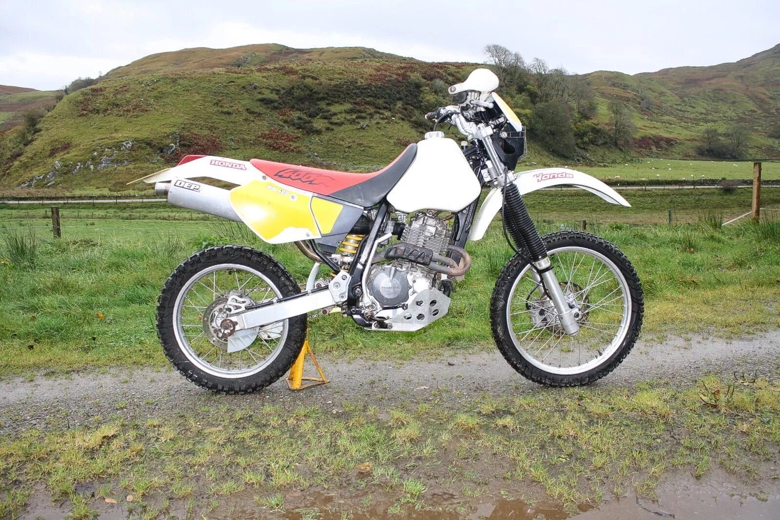 Honda xr400, 1998. Хонда эндуро 400. Хонда 400 кросс. Honda 400 кубов эндуро.