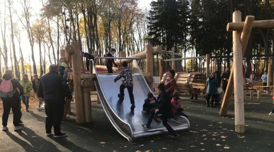 Что такое турея. Мещовск городской парк. Парк в Мещовске Калужской области. Мещовск Горсад. Парк на реке Турея Мещовск.