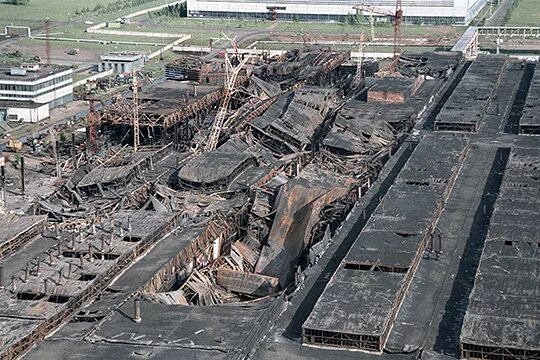 Пожар завод двигателей набережные челны. Пожар на заводе камаз 1993. Пожар 1993 года камаз. Завод двигателей камаз 1993. Пожар на заводе камаз 1993.