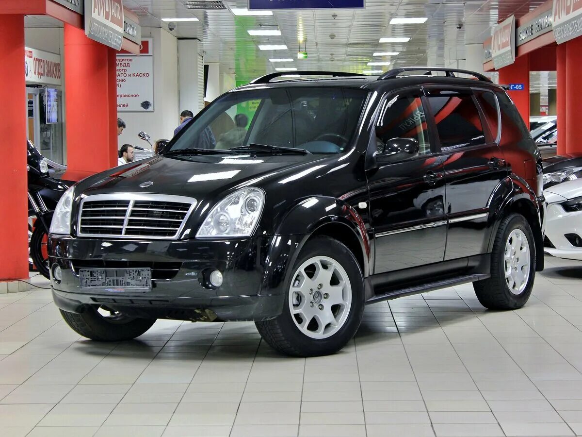 Санг енг рекстон поколения. ССАНГЙОНГ Рекстон. SSANGYONG Rexton II 2011. Санг енг Рекстон 2016. Саньенг Рекстон 2008.