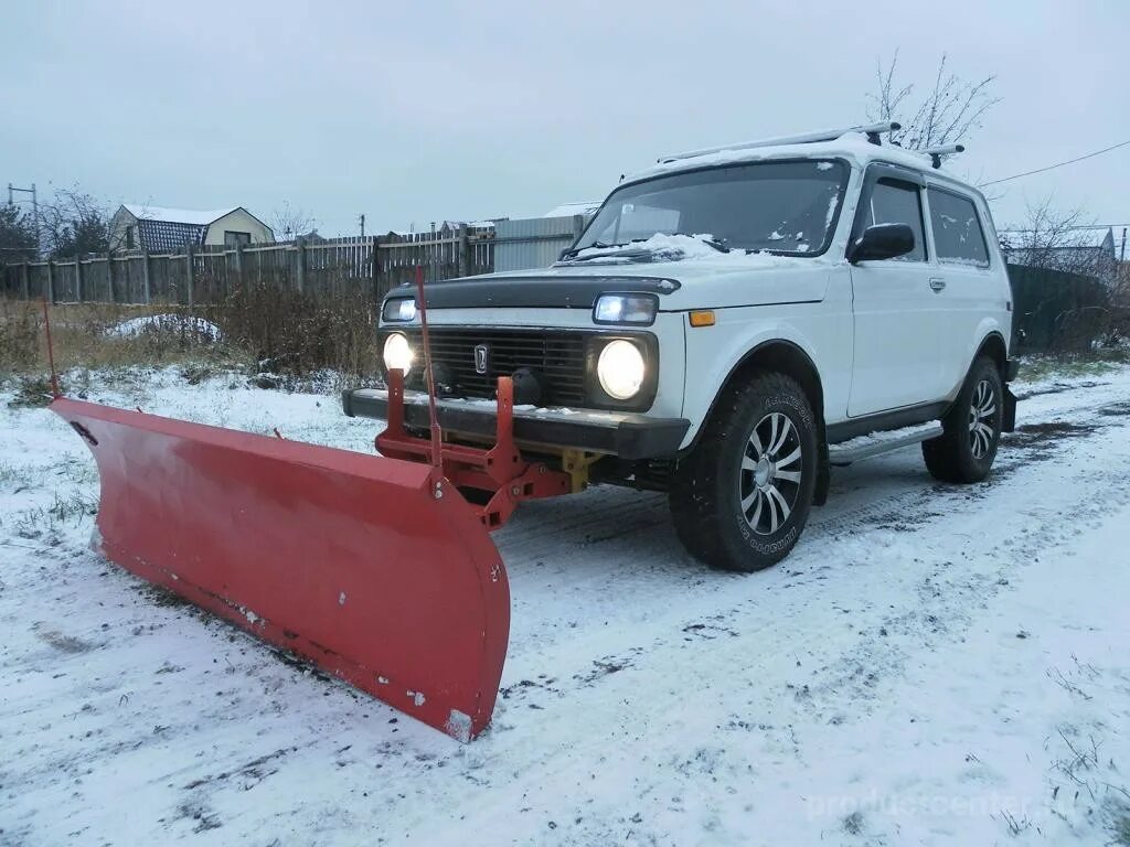 Отвал на ниву фото Купить б/у Lada (ВАЗ) 2329 1995-2019 1.7 MT (79 л.с.) 4WD бензин механика в Октя
