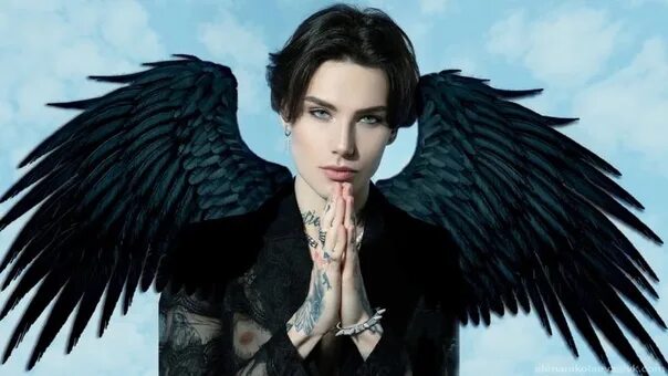 Мания холиде. Холидей бой певец иван ржевский. Мания холиде. Мания холиде. Иван ржевский тиктокер.