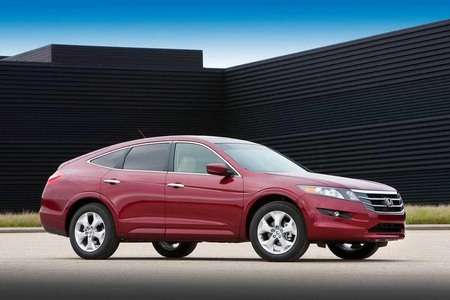 Хонда кросс тур. Honda Crosstour 2009. Honda Accord Crosstour. Хонда Кросстур 2010. Honda Crosstour 2010.