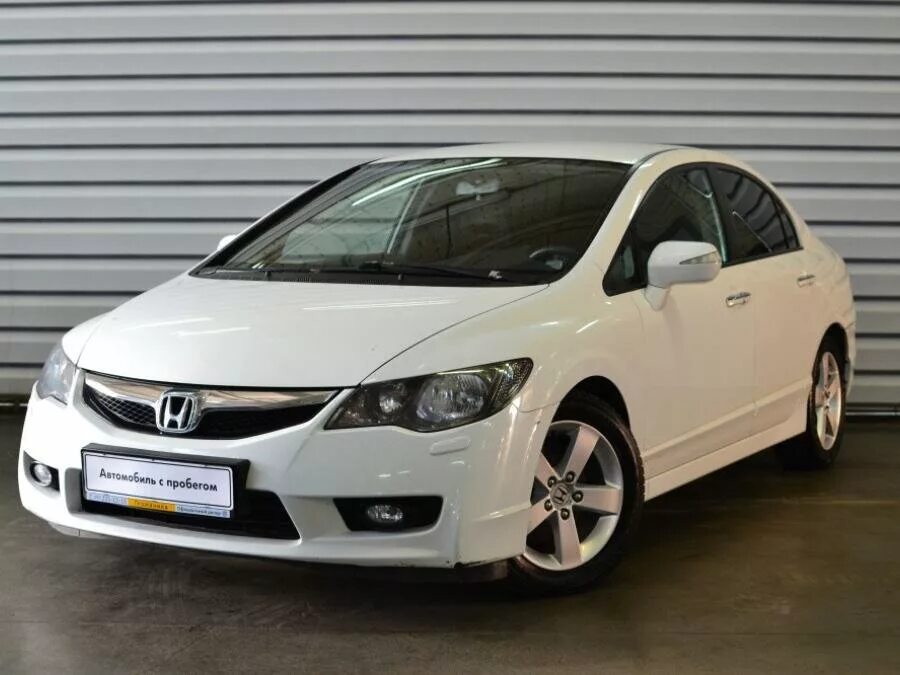 Honda Civic 2010 седан. Honda Civic 2010 седан белый. Хонда Цивик седан 2010. Honda Civic 2010 Рестайлинг.