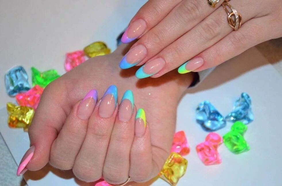 Rainbow ombre nails Rainbow nails, Fun nails, Long nails