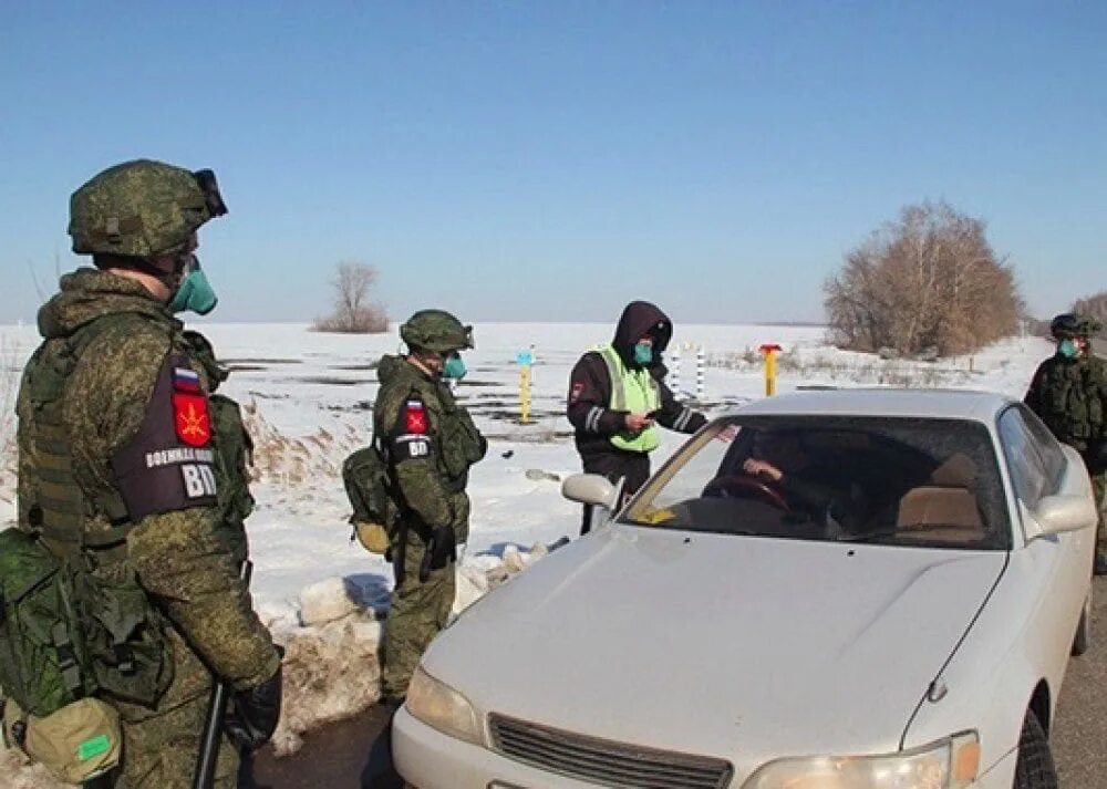 Подслушано рощинский самарская. Военные учения на трассе. Военная полиция. Учения в Рощинском Самарской. Военная полиция учения.