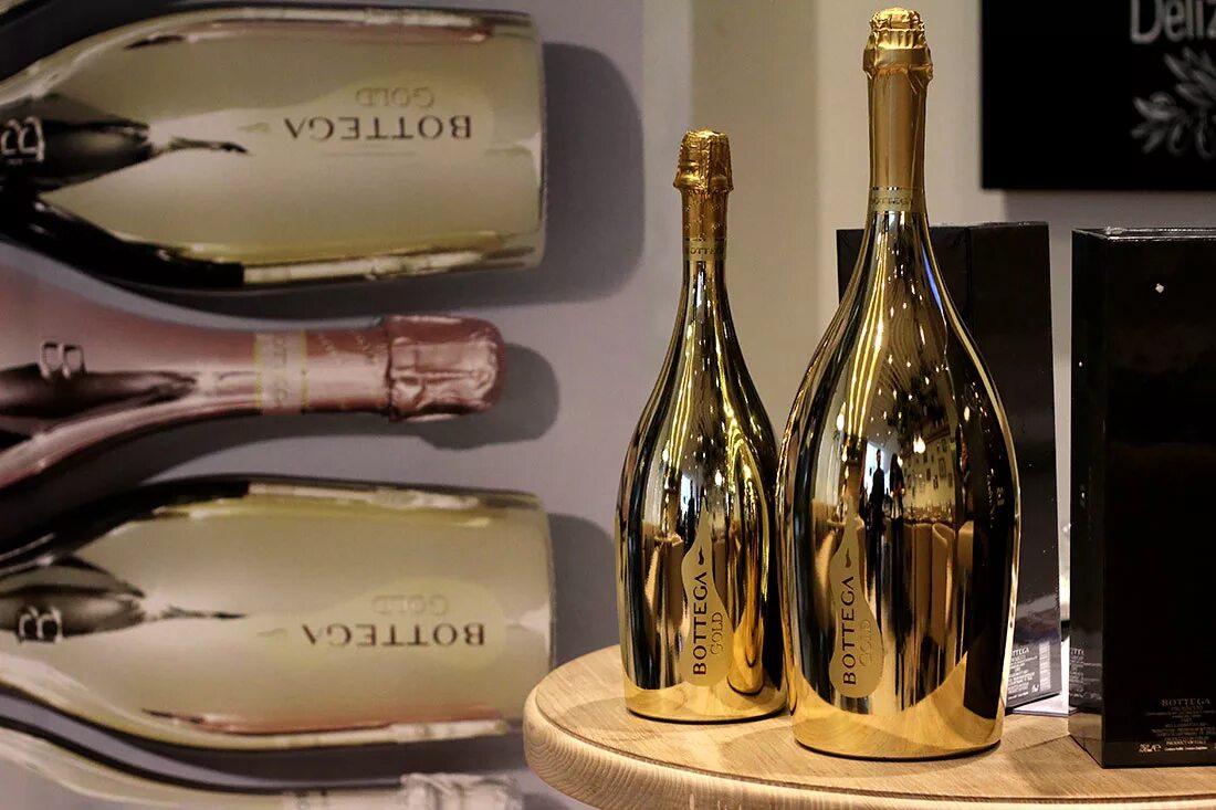 Просекко голд. O. Bottega spumante gold rose. Боттега венета шампанское. Шампанское просекко bottega.