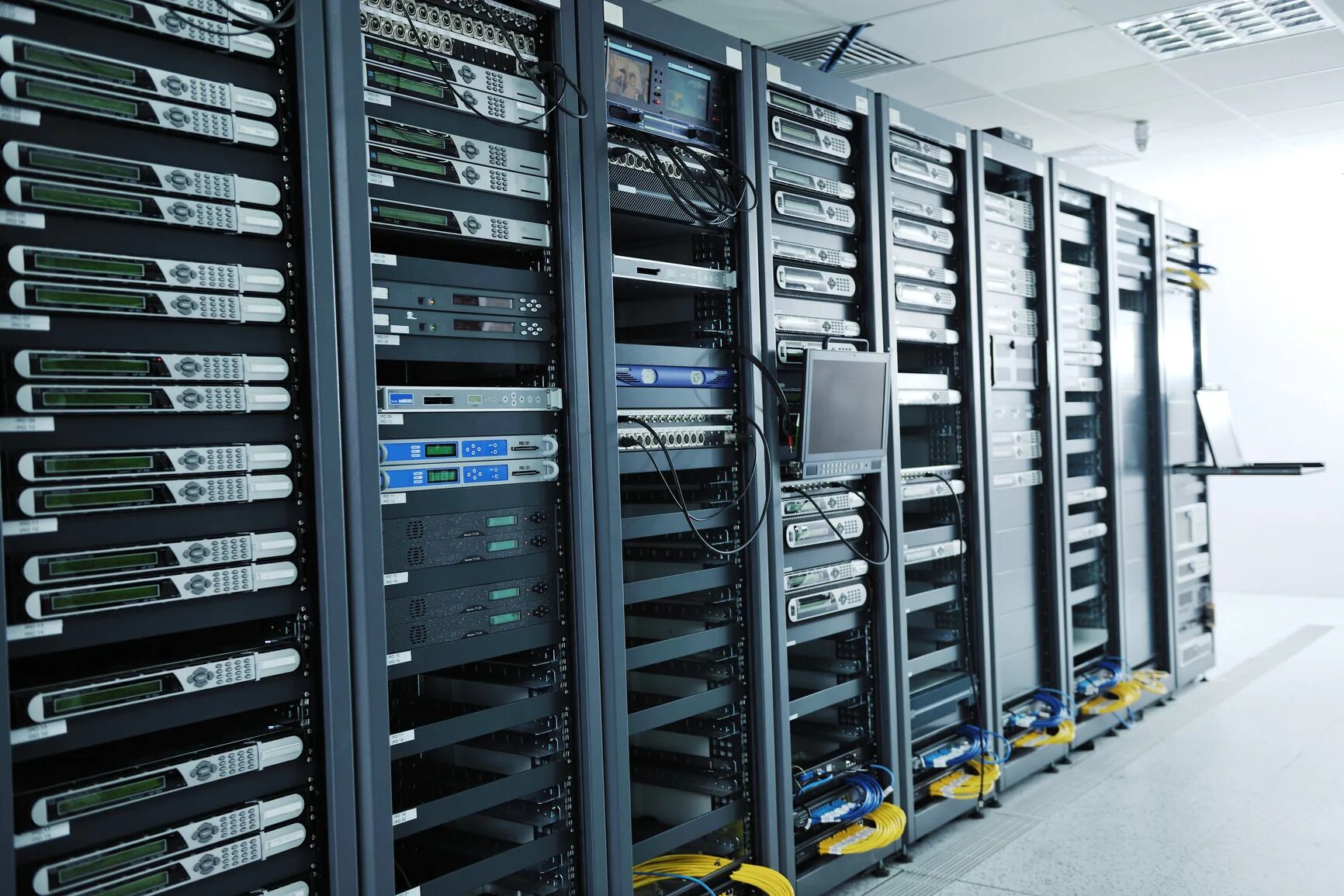Contact server