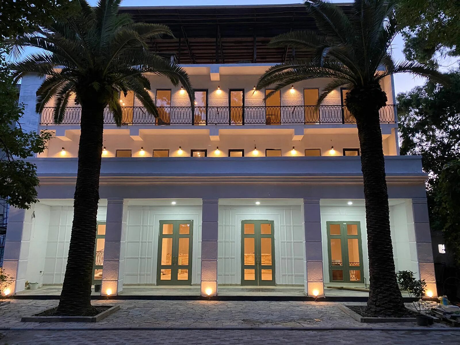 Prince hotel абхазия. Рд отель 1 абхазия гагра. Апсны отель абхазия гудаута. Олд гагра отель абхазия фото. Ашанта отель гагра.