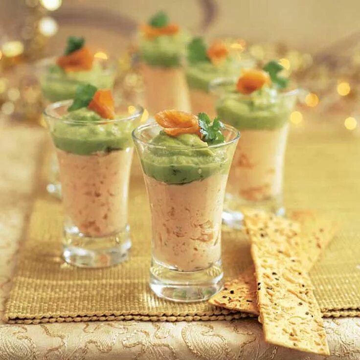 Мусс из яиц. Мусс из семги. коктейльные закуски. закуски в шотах. закуски для коктейльной вечеринки.