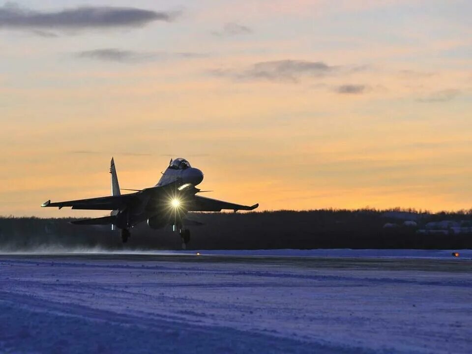 Североморск проезд. Североморск-3 аэродром. североморск-3 авиабаза. морская авиация северного флота североморск 3. военный аэродром североморск-3.