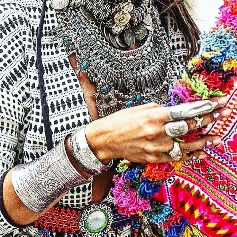 браслеты бохо хиппи. бохо-шик в одежде. украшения стиль бохо ,этно,трайбл. украшения в стиле хиппи и бохо. украшения в стиле бохо.