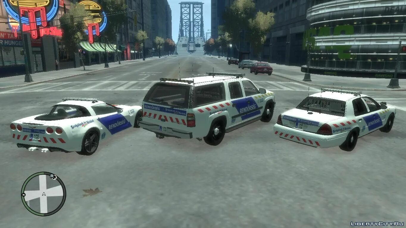 GTA 4 Police car old. ГТА 4 полиция машины. Белые полицейские машины в ГТА. ГТА 4 колонна полицейских машин. Полицейские машины в гта 4